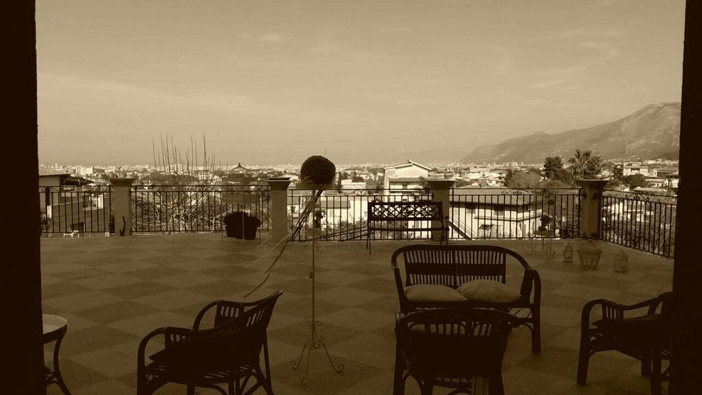 Rocca Di Monreale Bed and Breakfast Buitenkant foto