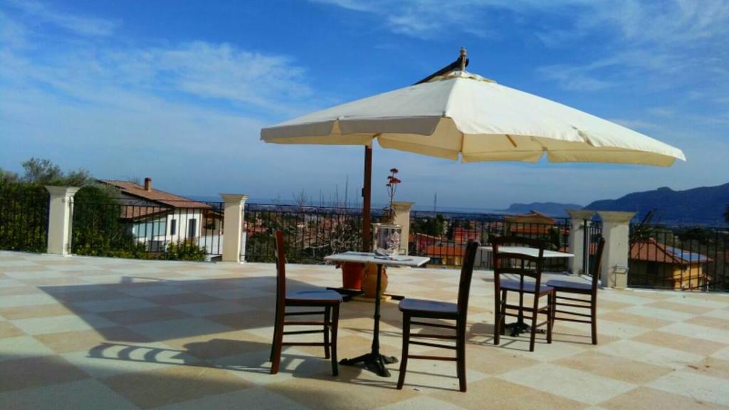 Rocca Di Monreale Bed and Breakfast Buitenkant foto